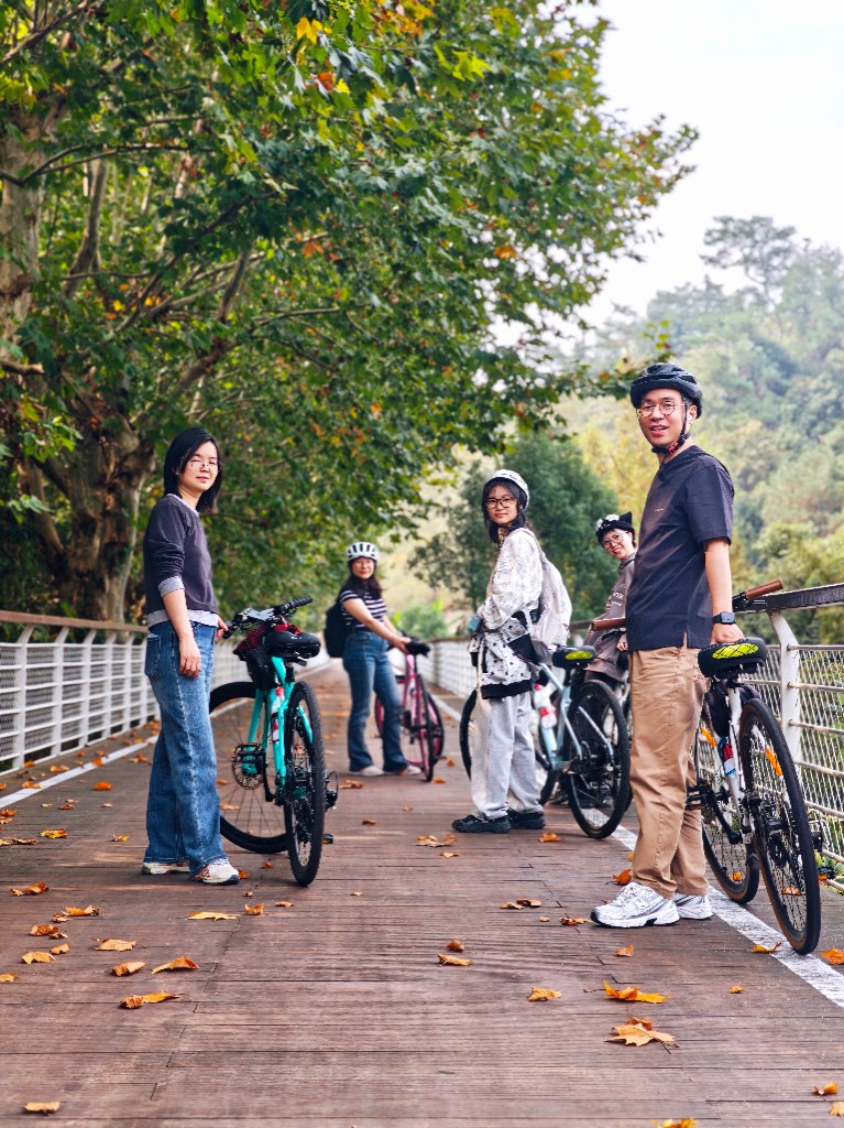 Autumn biking outing